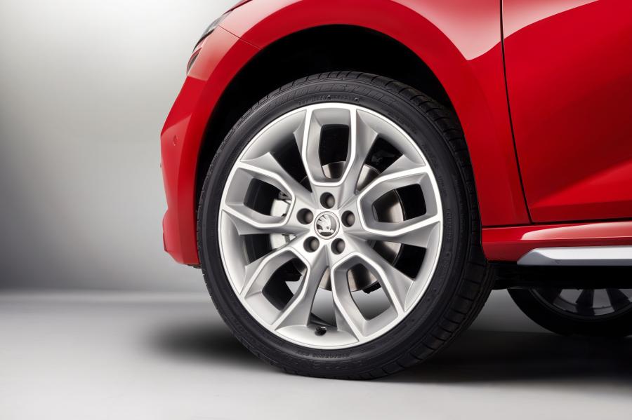 Колеса Skoda Kamiq 2019 года  (WW) (фото 11 из 217)